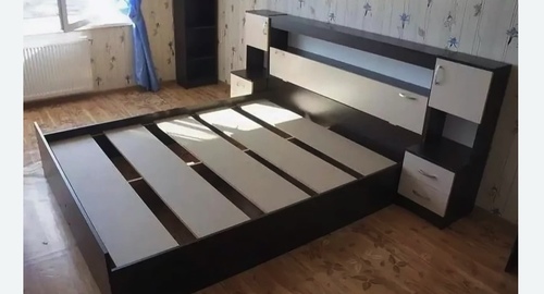 Сборка кровати с подъемным механизмом. Клин